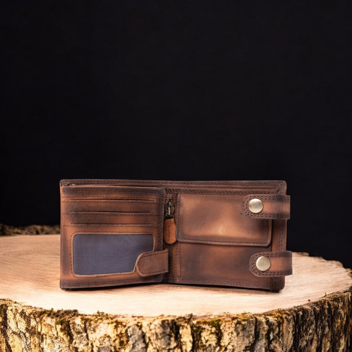 Eagle's Crest full-grain leather wallet