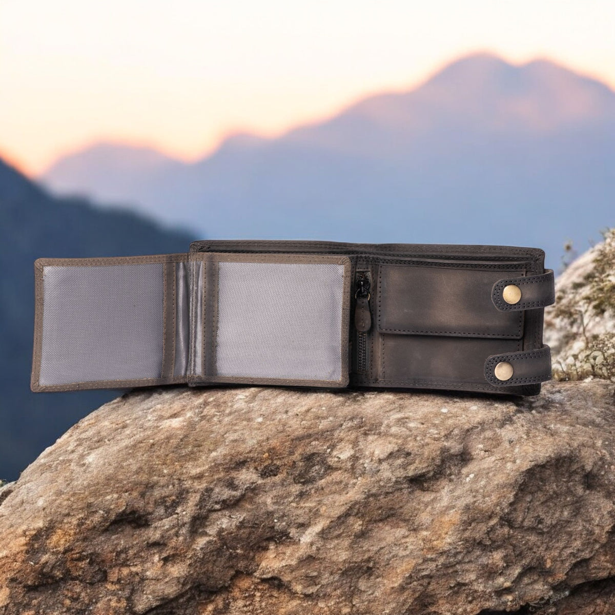 Eagle's Crest full-grain leather wallet