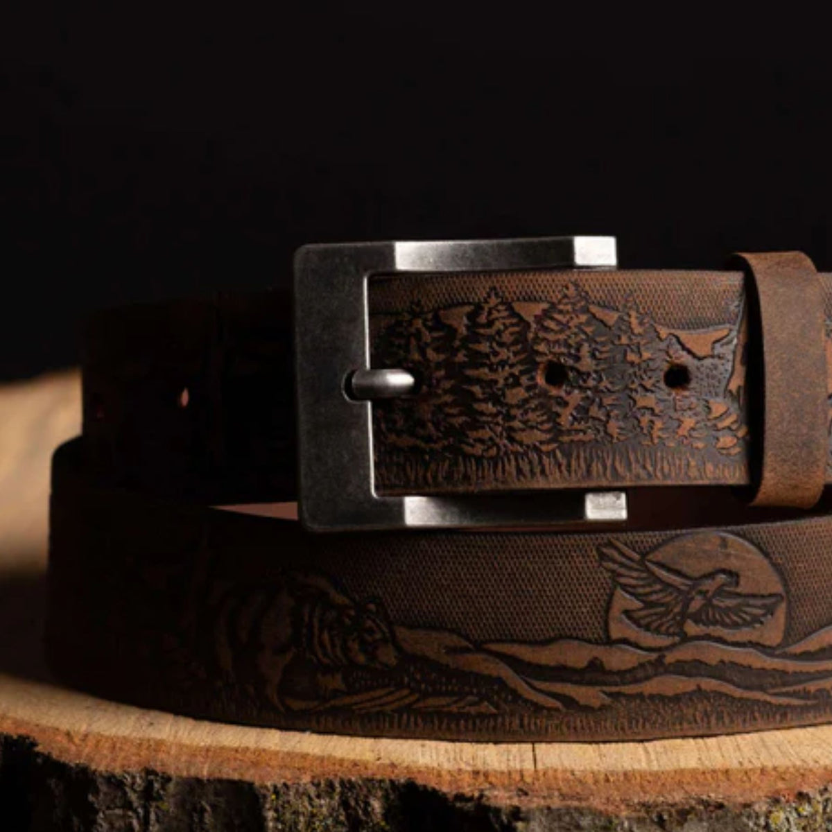 The Wildlife square raised edge belt buckle, 40 mm