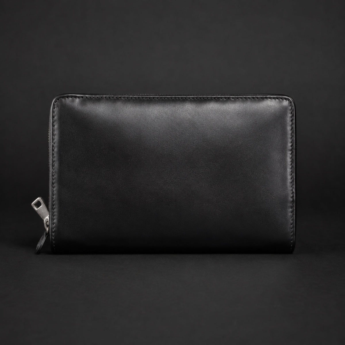 The Onyx black nappa leather travel organizer