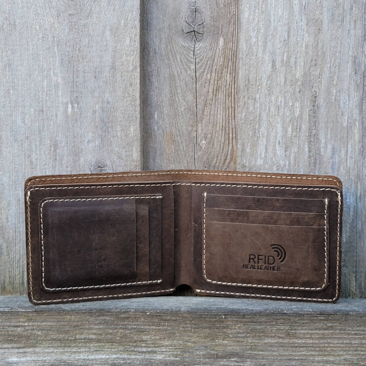 Pinnacle leather belt and wallet gift set