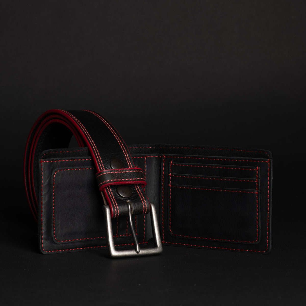 The Diablo leather belt and wallet set