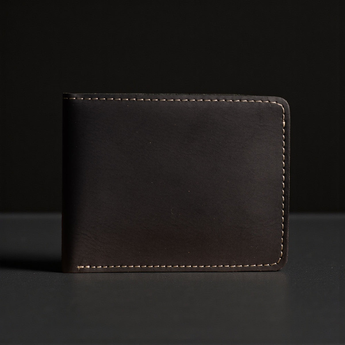 Full-grain leather minimalist wallet in black