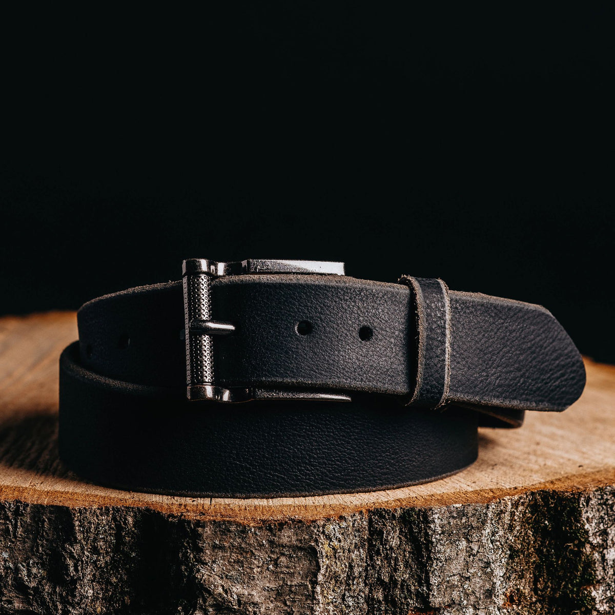The Pinnacle full-grain leather belt in black