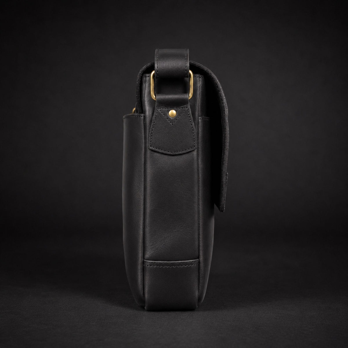 Madrid distressed full-grain leather laptop bag