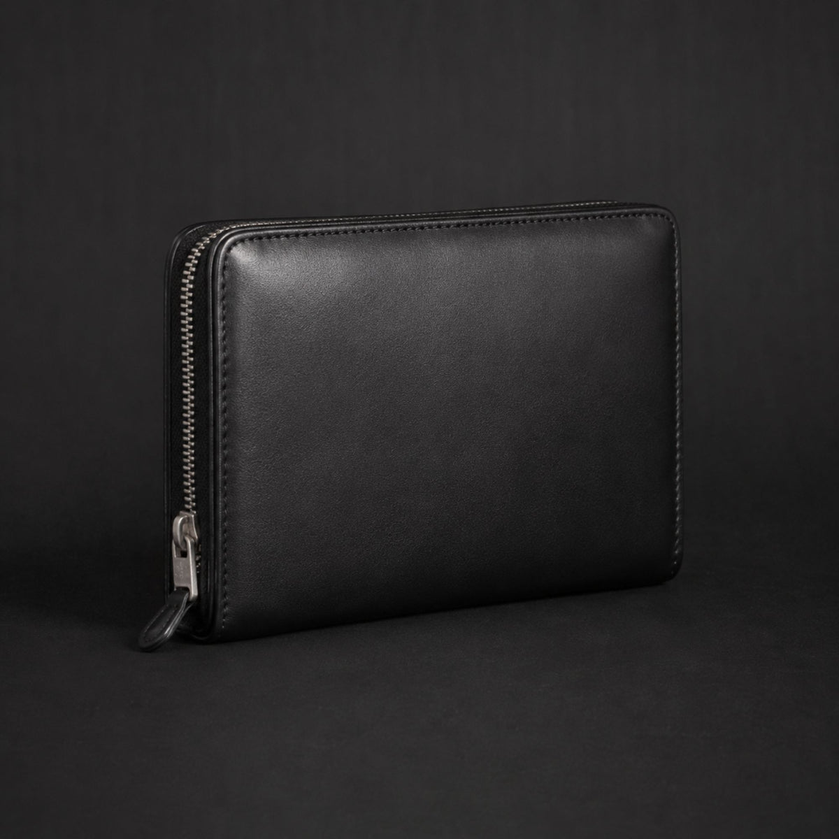 The Onyx black nappa leather travel organizer