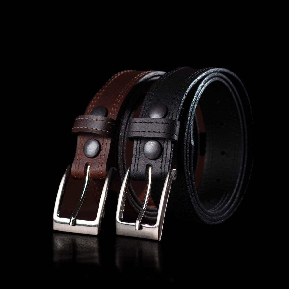 The Milestone Belts 2-piece leather belt gift set