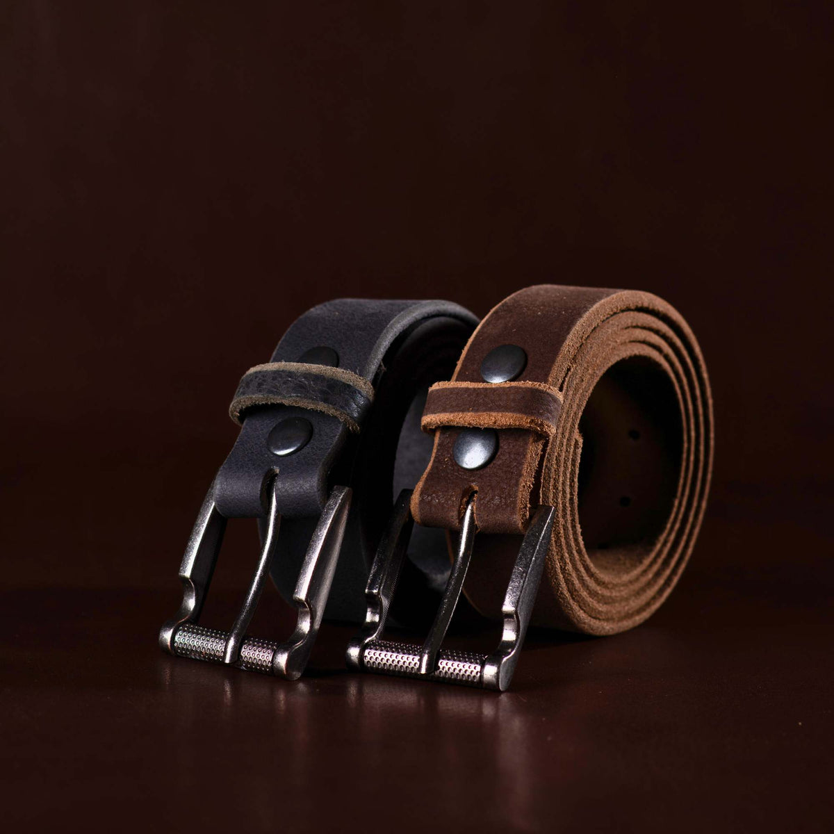 The Pinnacle Belts 2-piece leather belt gift set