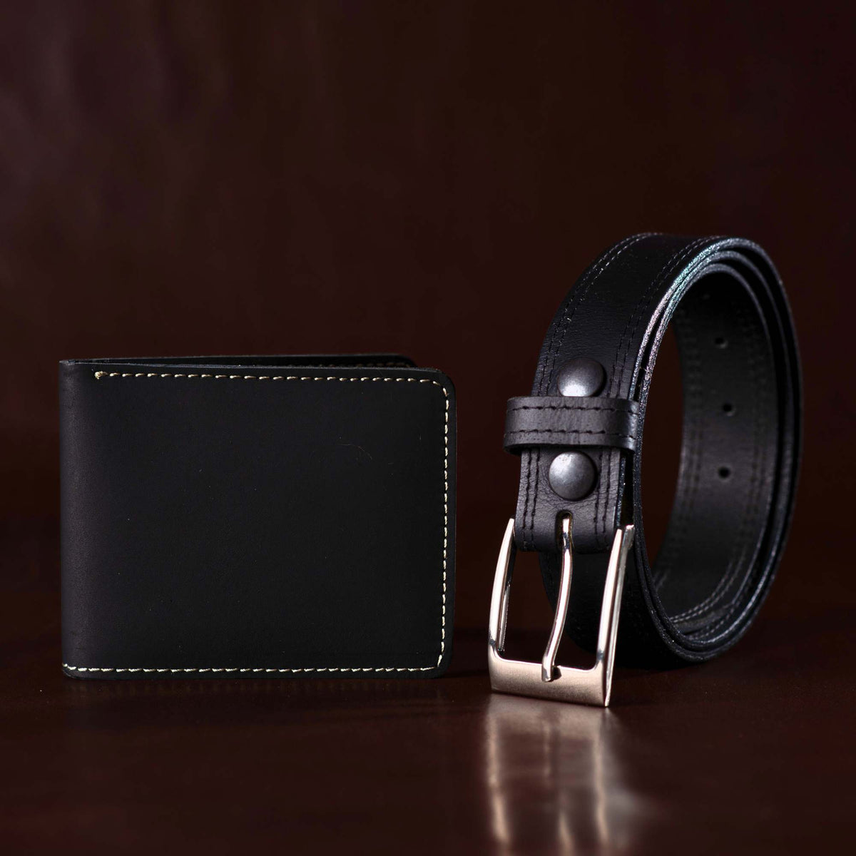 Milestone leather belt and wallet gift set