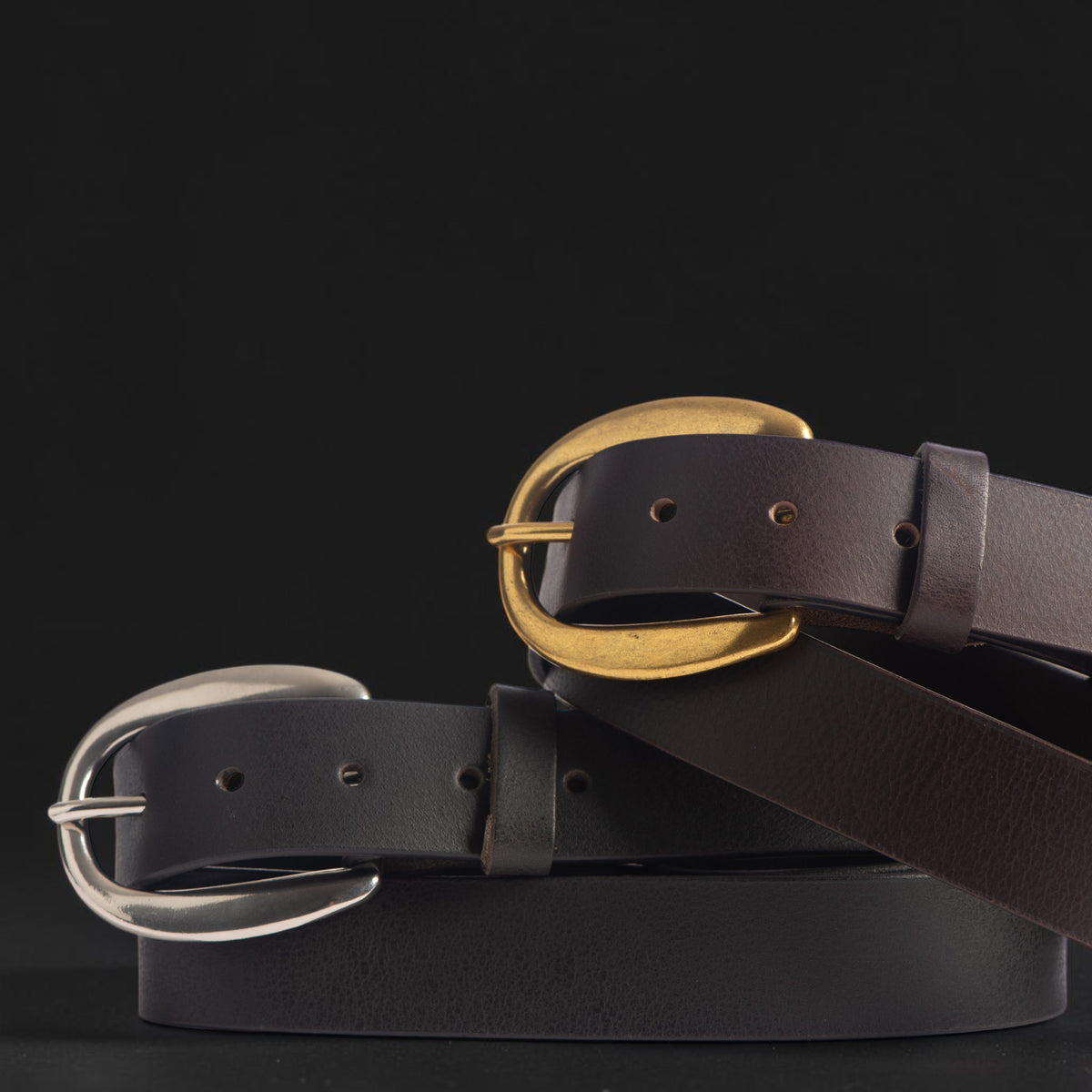 Kyra brown leather belt with round buckle