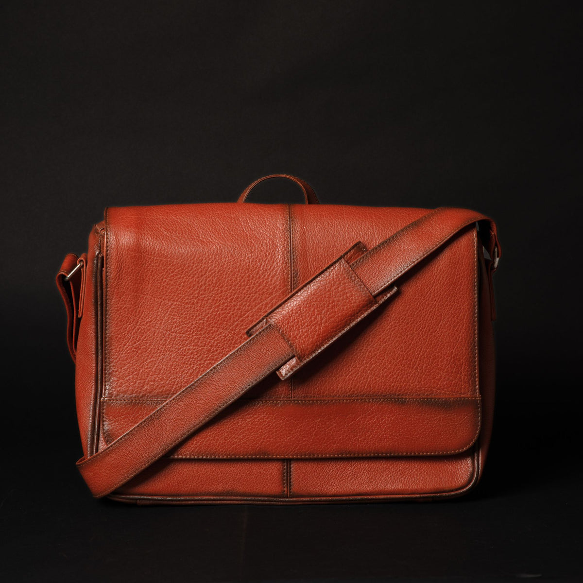 Lisbon vintage brown full-grain leather laptop bag
