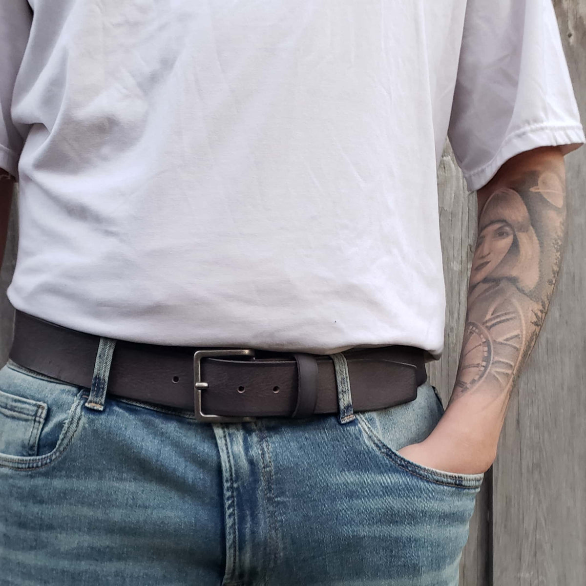 The Mountain leather belt with charred edges