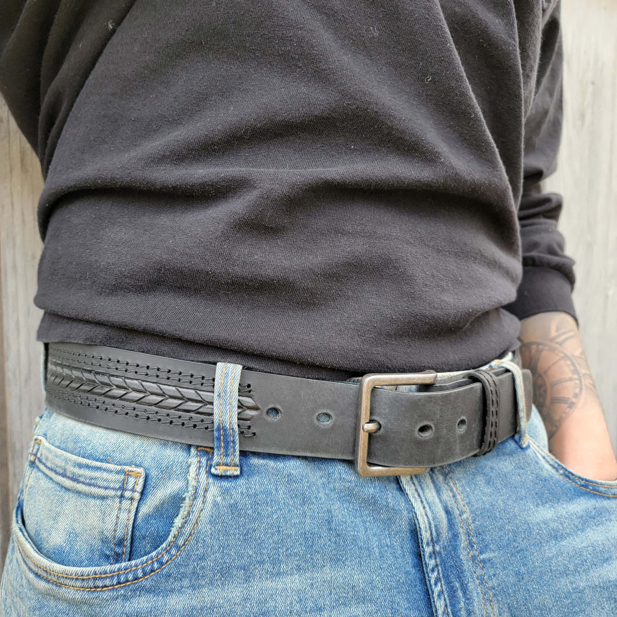 The Purpose Belts 2-piece leather belt gift set