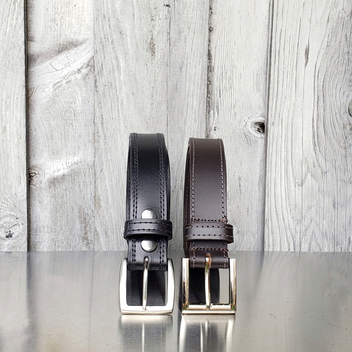 The Milestone Belts 2-piece leather belt gift set