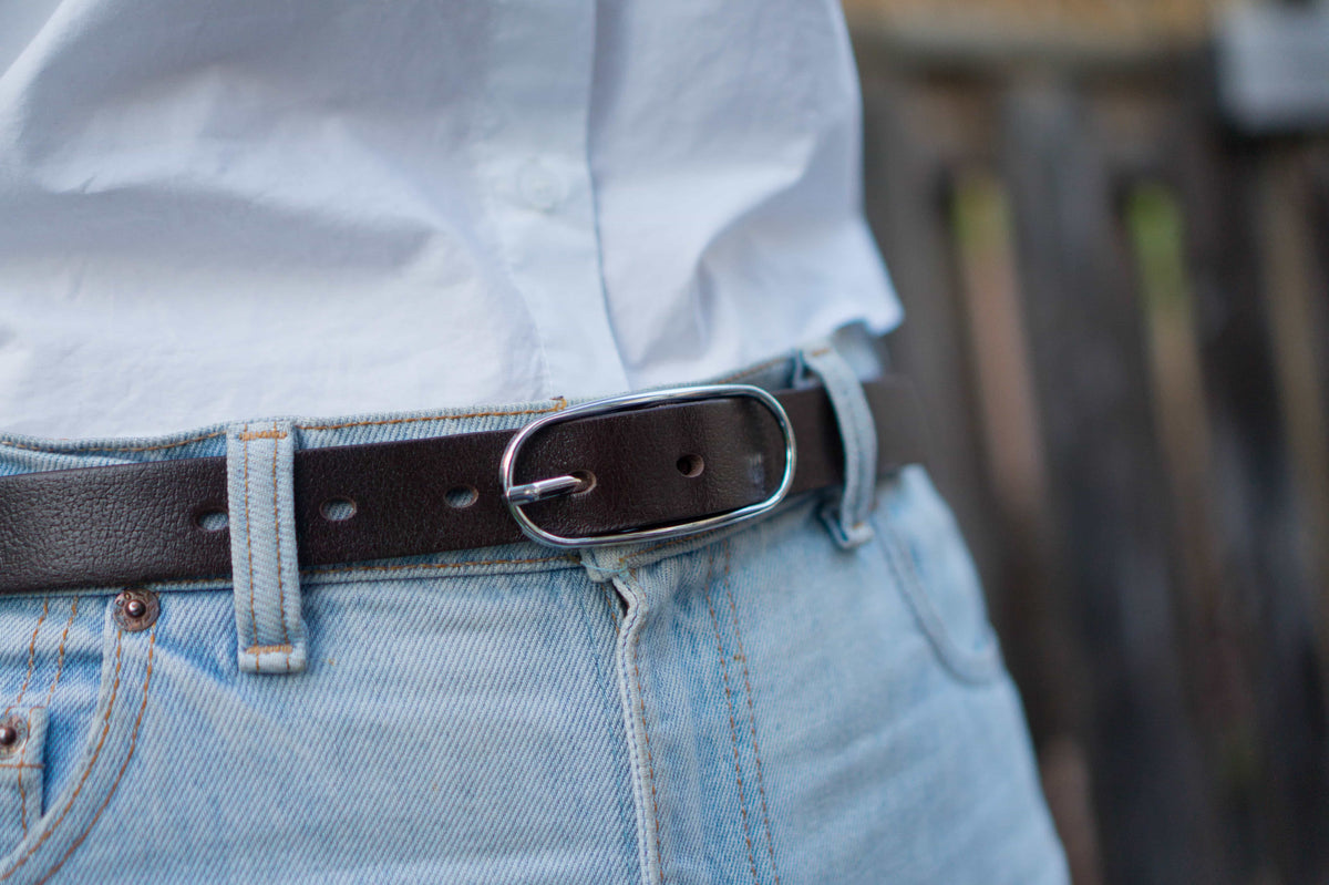 Aika leather waist belt with oval buckle